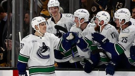 NHL: Canucks 5, Bruins 4 (SO)