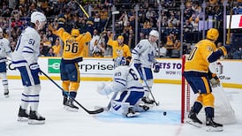 NHL: Maple Leafs 3, Predators 5