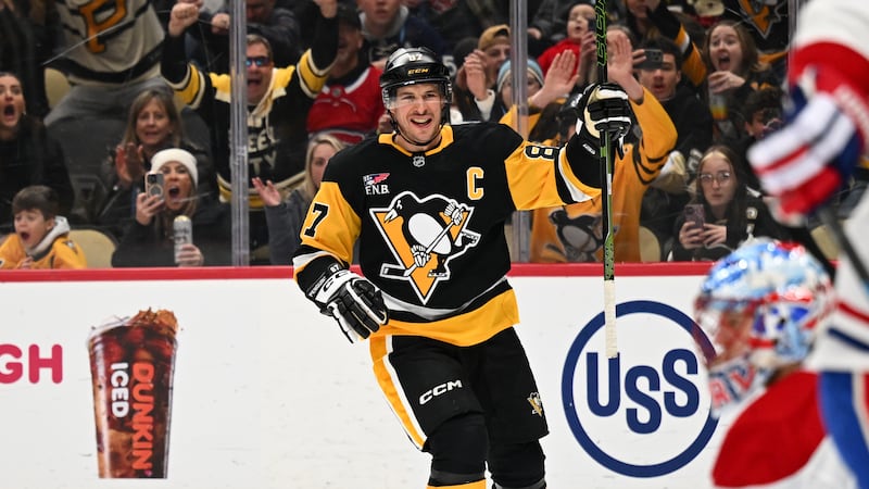 Crosby breaks Lemieux’s scoring record, Penguins beat Canadiens  in shootout to end eight-game skid